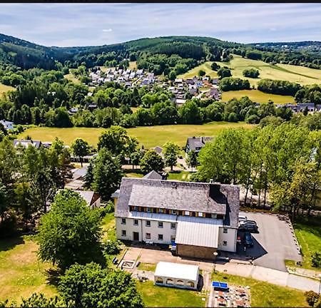 Hostel Im Osterzgebirge Altenberg  Exteriör bild