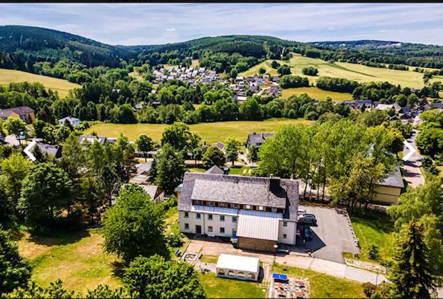 Hostel Im Osterzgebirge Altenberg  Exteriör bild